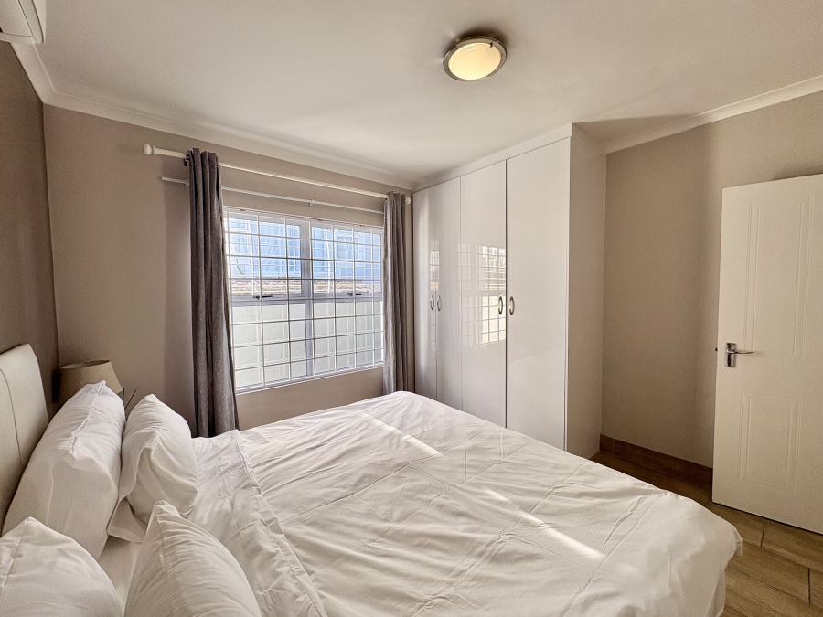 To Let 2 Bedroom Property for Rent in Big Bay Western Cape